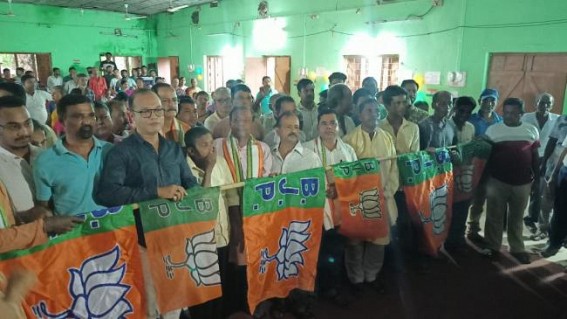Over 300 Voters Joined BJP Over 300 Voters Joined BJP